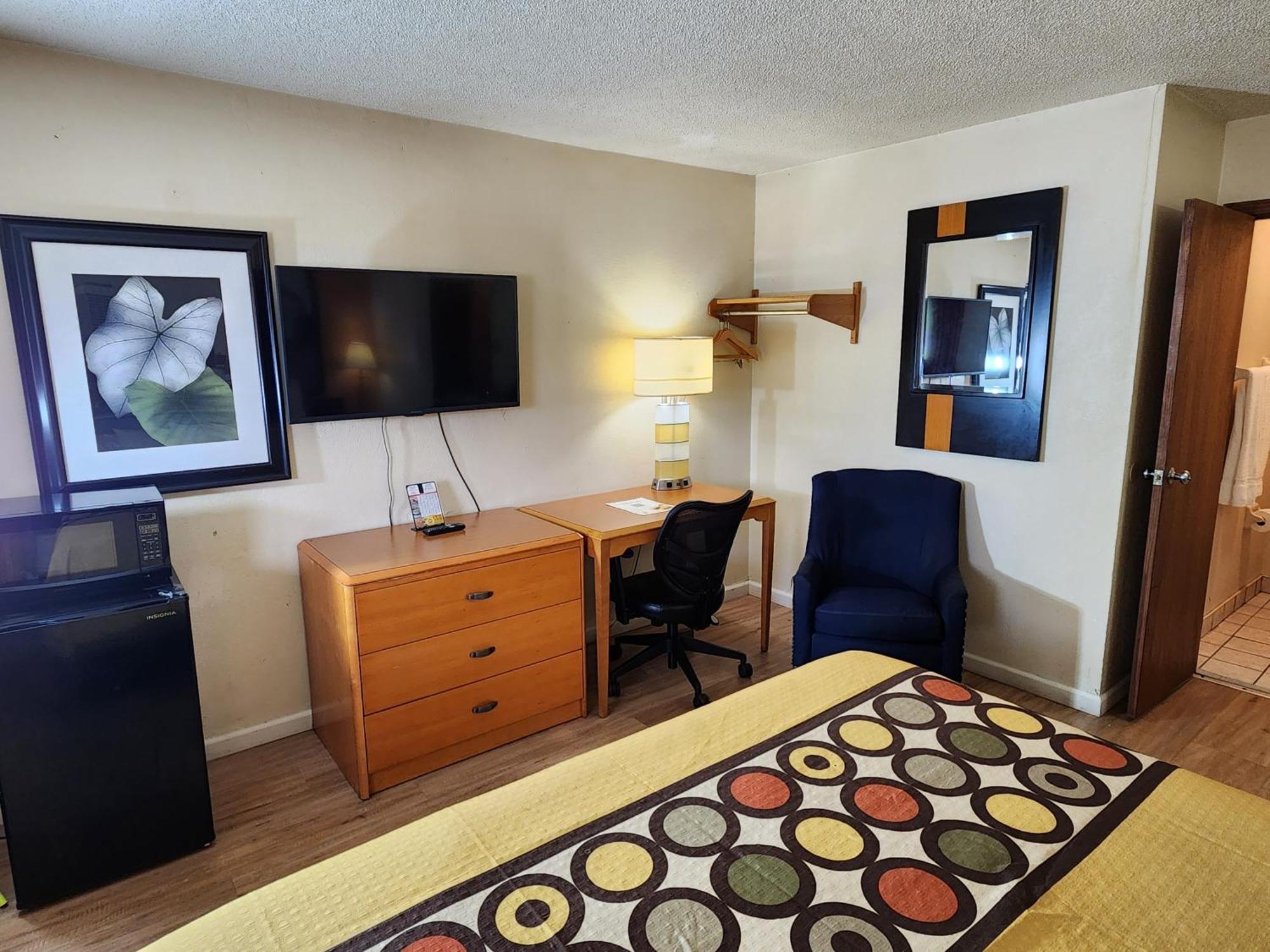Westspring Inn - Westlake Cleveland Екстер'єр фото